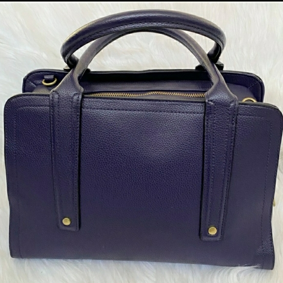 Versatile Bag - Picture 2 of 3